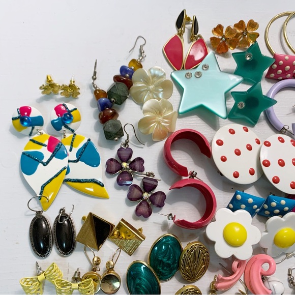 Vintage Pierced Earring Lot - 40 pairs - Picture 7 of 7